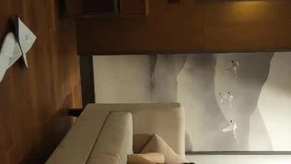 近日刚播颜值身材超棒女神】全身抹上精油，两个大车灯油光程亮，抖动