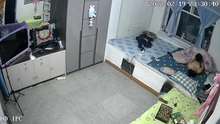 无套内射极品短发女孩