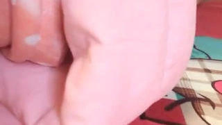 呆萌美少女！邻家妹妹型！白皙皮肤超嫩，炮友舔微毛骚逼，骑上来操，后入撞击，看表情很爽