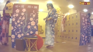 出差半夜睡梦中就被男同事给插醒了