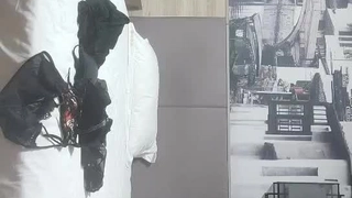 少妇被多人C夜夜爽爽AV贵在真实露脸！约炮齐逼小短裙健身房前台小丫头吴桐【约妹看下遍简阶】