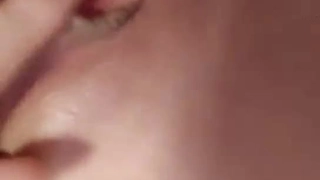 与业余少女Mia探索肛交快感