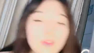 酒店探花骚熟女，扒掉裤子舔骚逼，张开双腿爆插，翘起肥臀后入